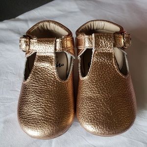 Monkey Feet 12-18 Months Rose Gold T Straps